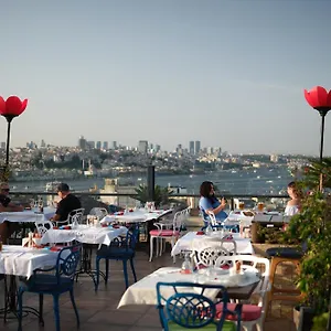 رايموند اسطنبول
